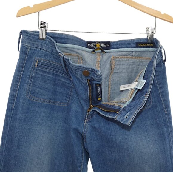 Lucky Brand Charlie Flare Jeans Curbside Wash 12/31 - Picture 4 of 9